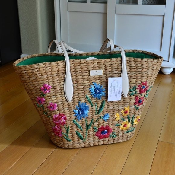 kate spade Handbags - Kate Spade Garden Bouquet Embroidered Straw Tote